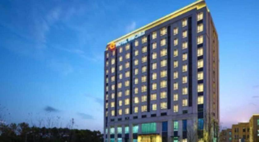Q Pudong Hotel 4*